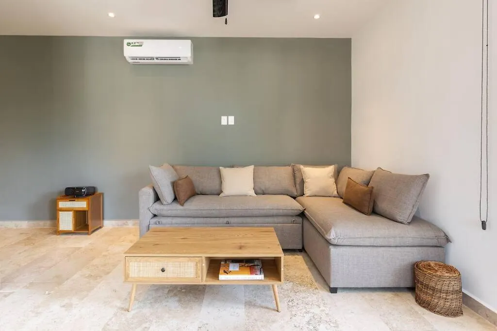 New! Luxury Condo With Plunge Pool & Home Theater Tulum Apartment