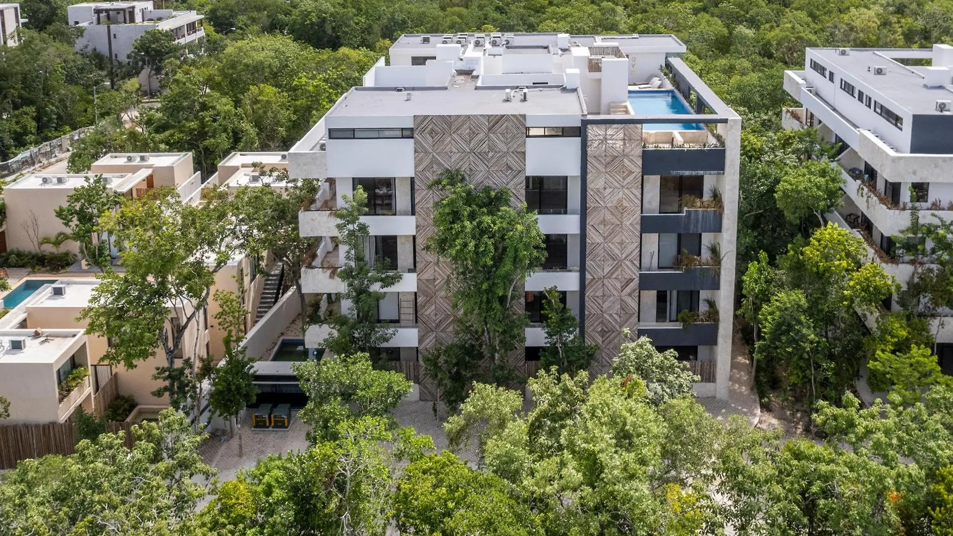 New! Luxury Condo With Plunge Pool & Home Theater Tulum Mexico